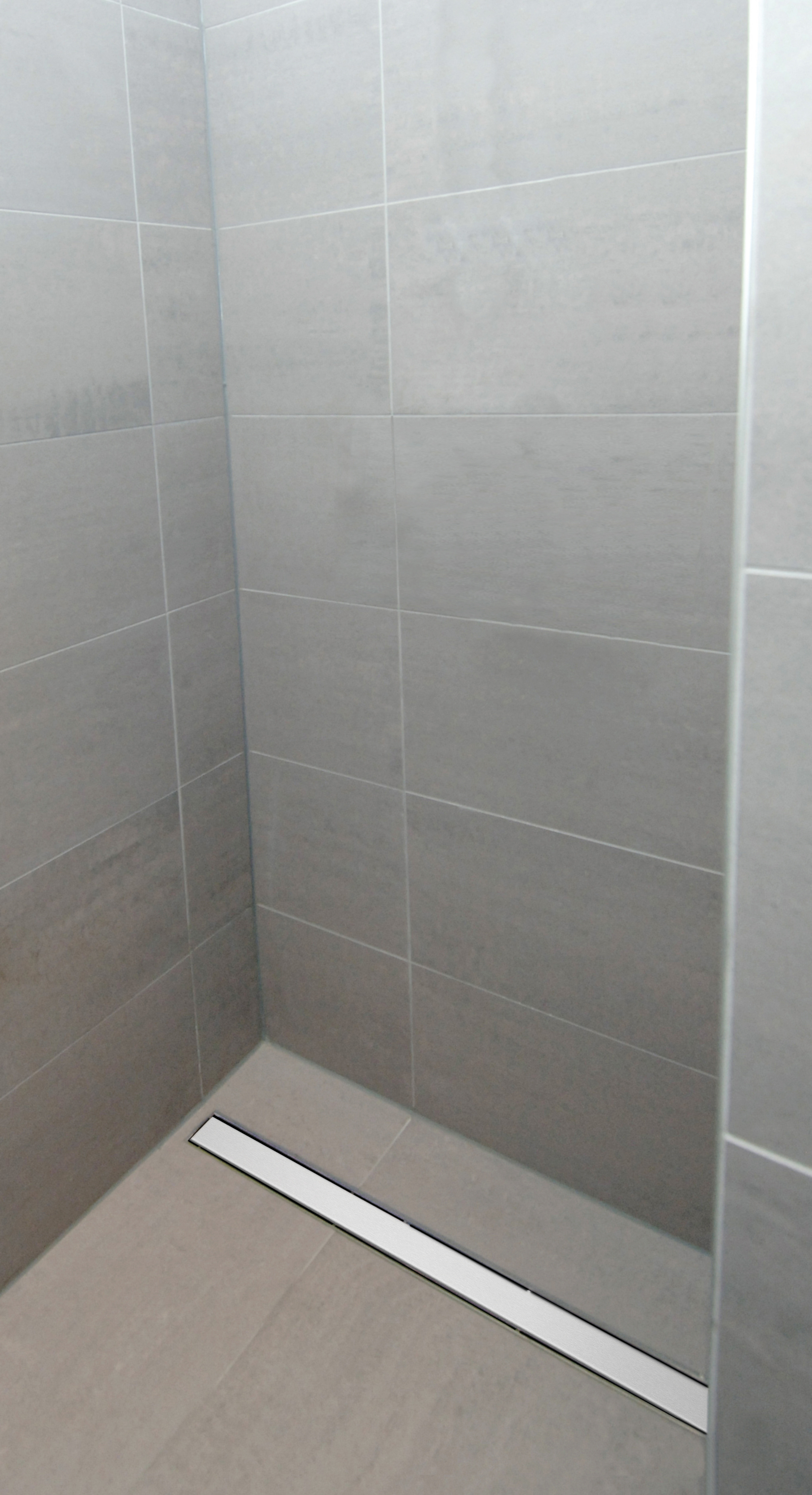 SCHÜTTE Siphon de sol de douche avec couvercle en inox 85,5 cm